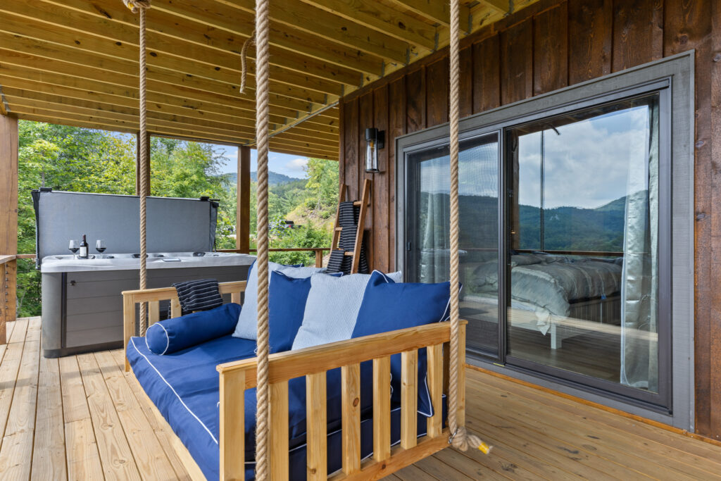 6-Person Michael Phelps Hot Tub at Tranquility Peaks Chalet