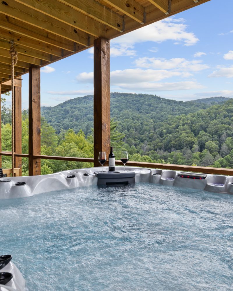 6-Person Michael Phelps Hot Tub at Tranquility Peaks Chalet